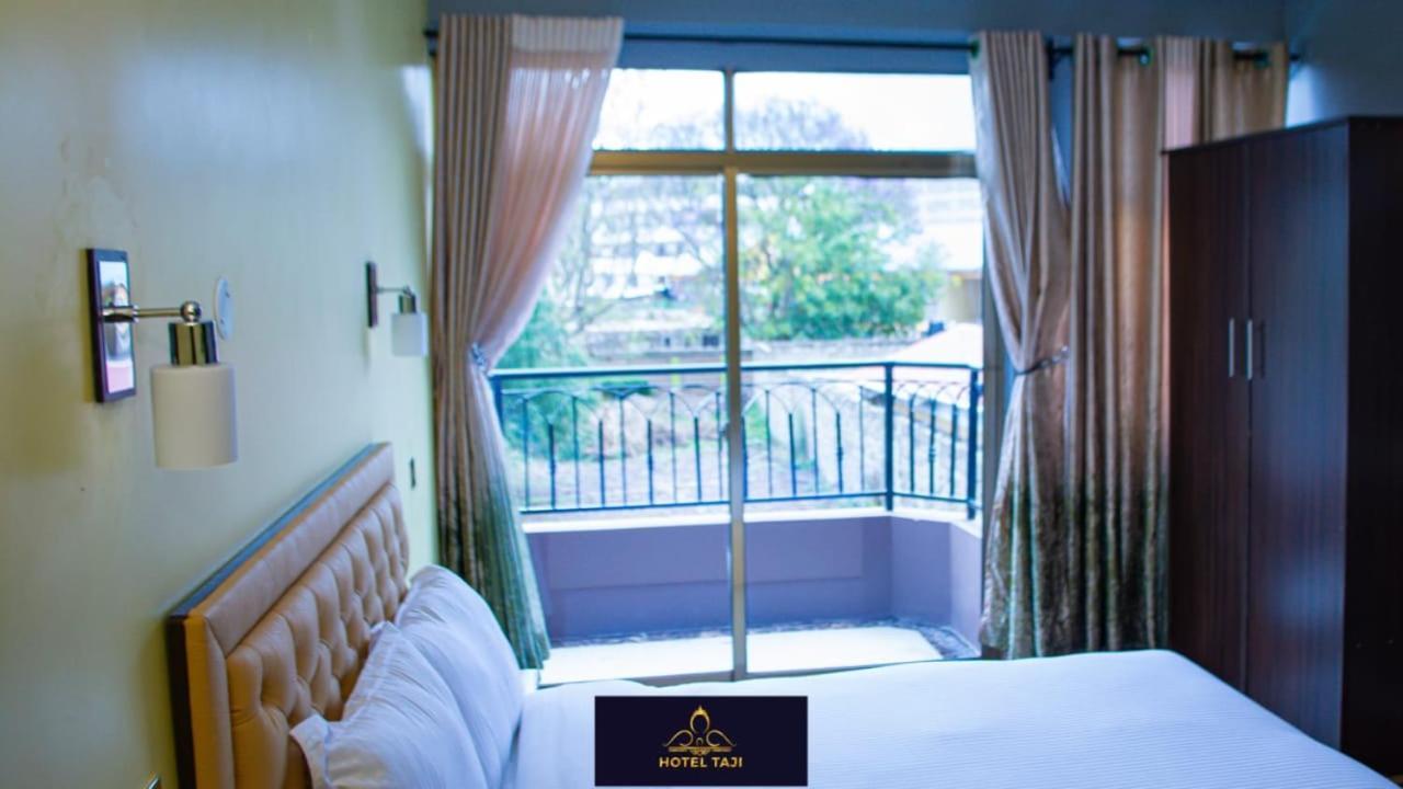 Hotel Taji 纳纽基 外观 照片
