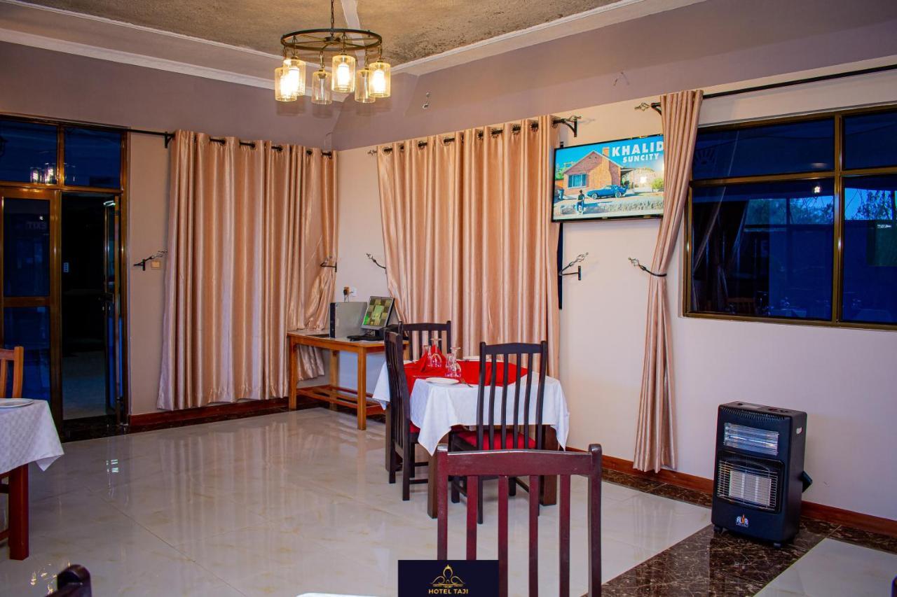 Hotel Taji 纳纽基 外观 照片