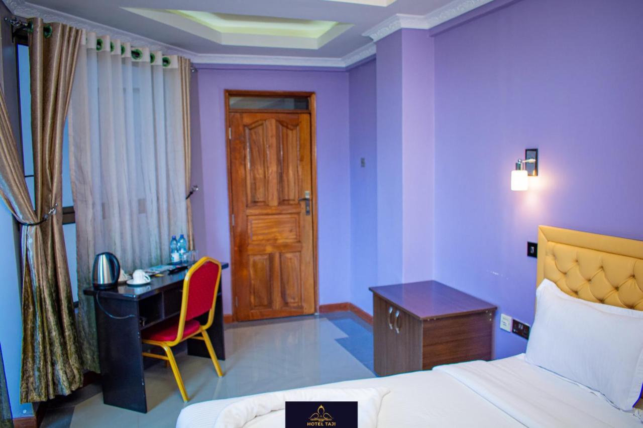 Hotel Taji 纳纽基 外观 照片