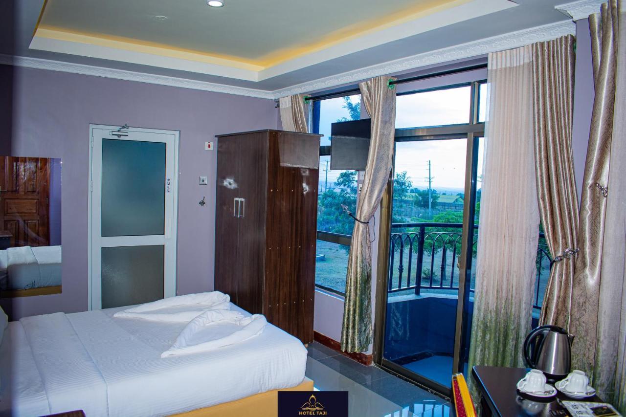 Hotel Taji 纳纽基 外观 照片