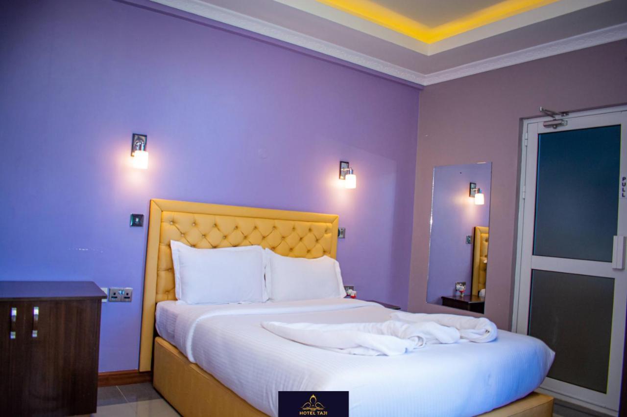 Hotel Taji 纳纽基 外观 照片
