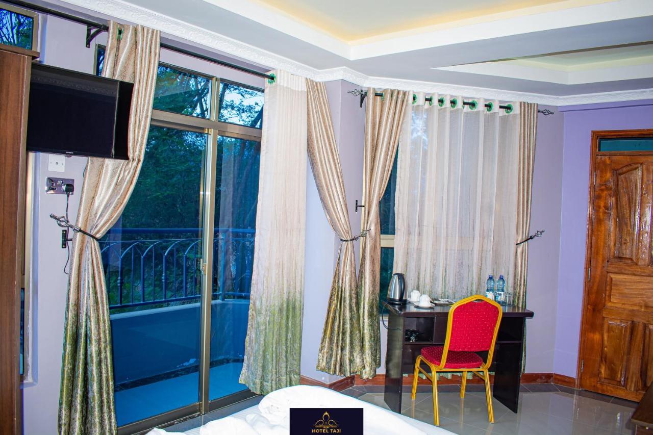 Hotel Taji 纳纽基 外观 照片